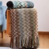 Koleksi throw blanket Allyssa 130x170 cm dalam berbagai kombinasi warna