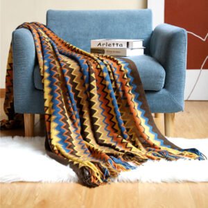 Throw blanket Allyssa warna kuning 130x170 cm sebagai dekorasi sofa