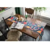 Table Runner Rijks Warna-warni – Dekorasi Meja – Maiika Table runner Rijks warna-warni dengan motif dekoratif dalam penataan meja makan