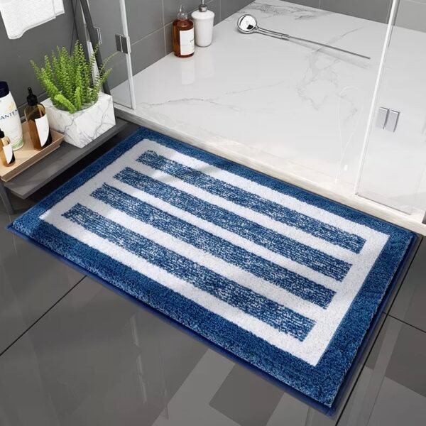Keset Royal Mat A warna biru 40x60 cm dengan motif garis untuk lantai