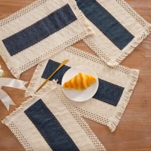 Placemat Visby 1 warna krem 30x50 cm dengan motif dekoratif