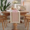 Table runner Visby 9 warna cream red dengan motif geometris di meja makan - Maiika