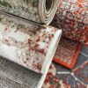 Detail Karpet Bella Maiika Detail tepi dan gulungan Karpet Bella Maiika