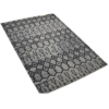Karpet Kisa warna abu-abu Maiika motif geometris