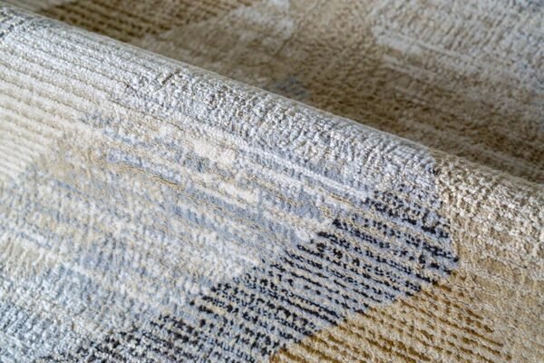 Detail tekstur Karpet Tamaa 3 Krem dari Maiika